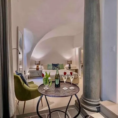 Neriluxurysuite * Florence