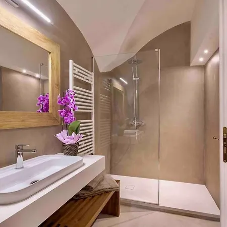 Apartment Neriluxurysuite Florence