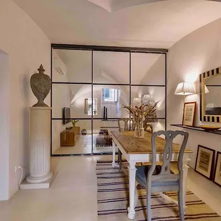 Neriluxurysuite Apartment