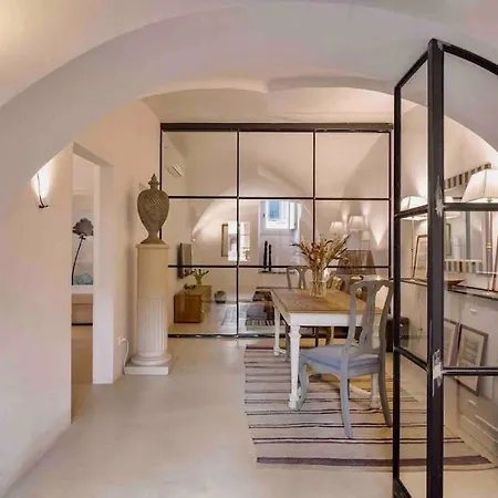 Apartment Neriluxurysuite Florence