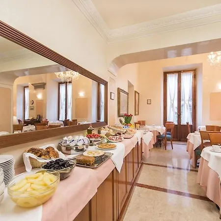 Strozzi Palace 4*