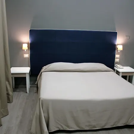 Hotel Magenta