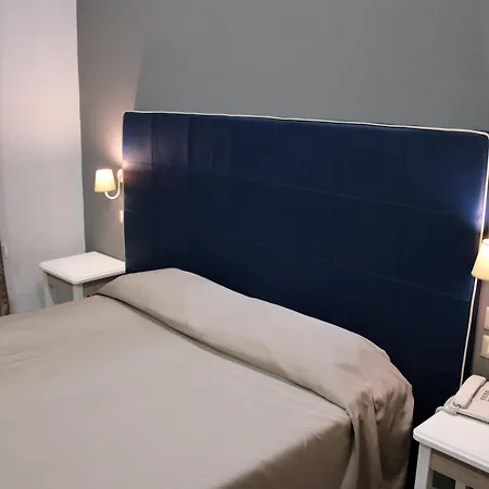 Magenta Hotel