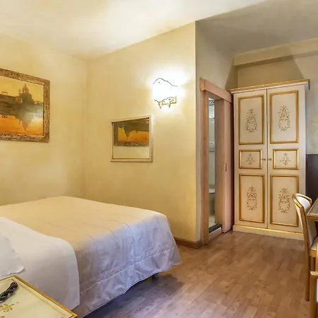 Alba Palace Флоренция