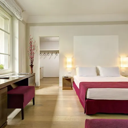 Orto De' Medici Hotel 4*