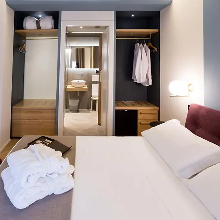 Silla Hotel 3*