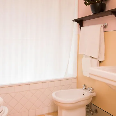 Residenza Johanna I Bed & Breakfast 3*