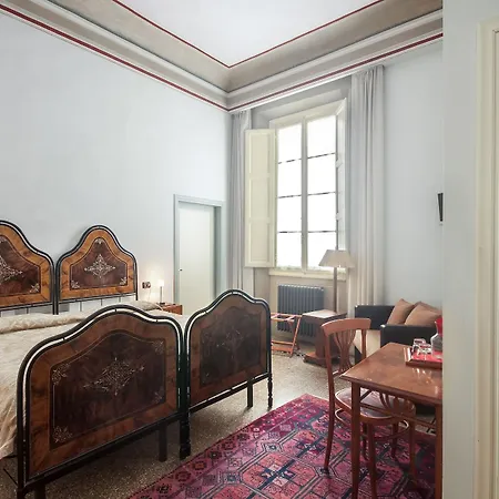 Bed & Breakfast Casa Rovai 3*