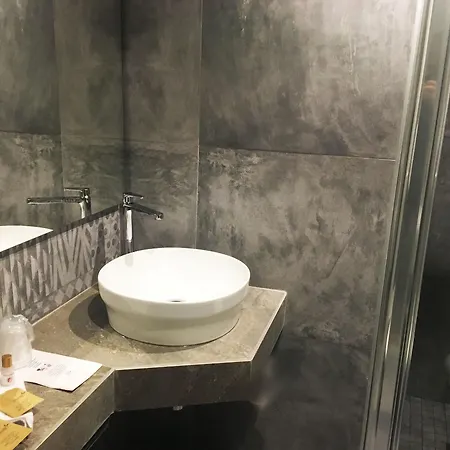 Aurum 4*