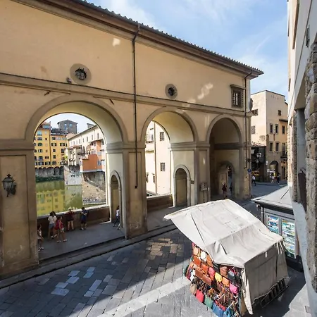 Daire Vasari Next To Pontevecchio *