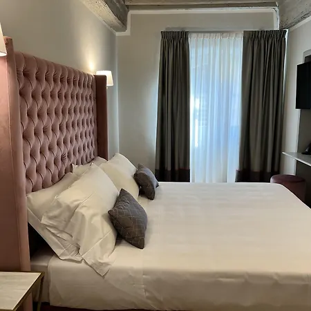 Corte Dei Sogni Boutique & Florens