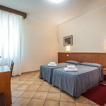 Real Hotel Florencie