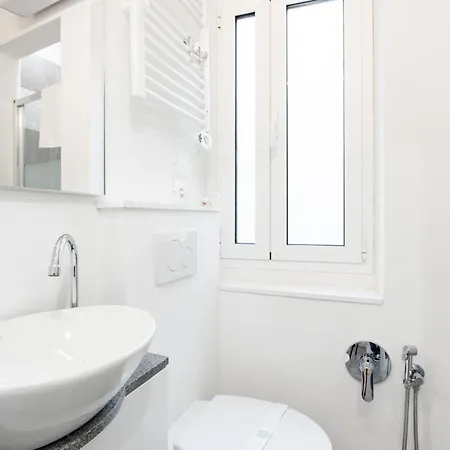 Apartment Viuzzo 7 - White Florence