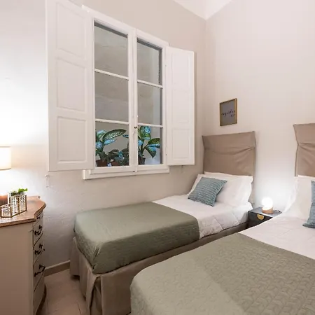 - Alfani Terrace Florence