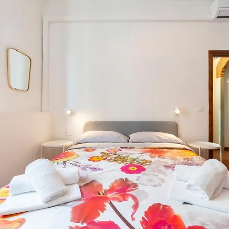 Apartment 110 Sqm 6 Sleeps In Santa Croce