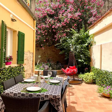 Santa Croce Garden Florence