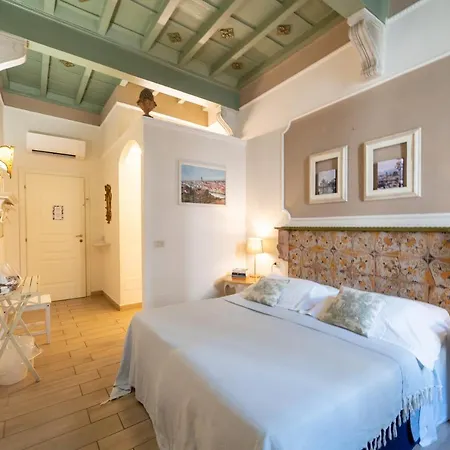 Relais & Maison Grand Tour Bed & Breakfast 3*