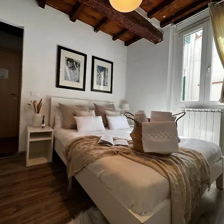 A Casa Di Anna Pensión Florencia