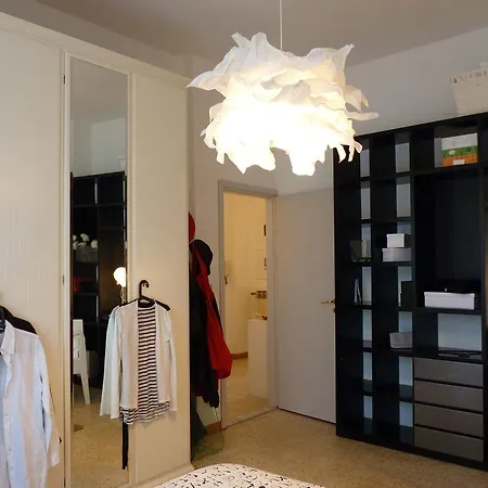 Apartment Black&white