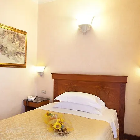 Porta Faenza Hotel