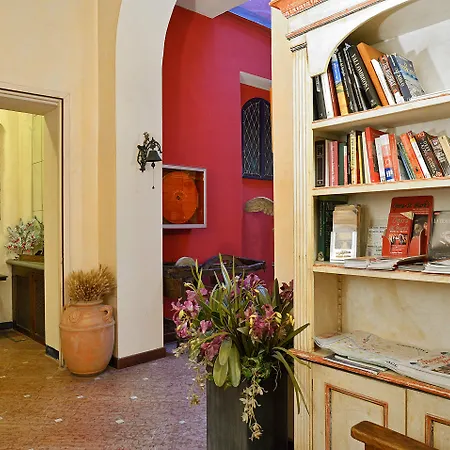 Porta Faenza Hotel