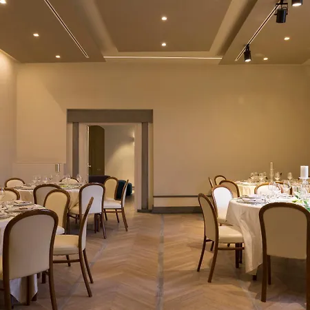 Grand Cavour 4*