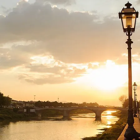 Hotel Lungarno Vespucci 50 Florence