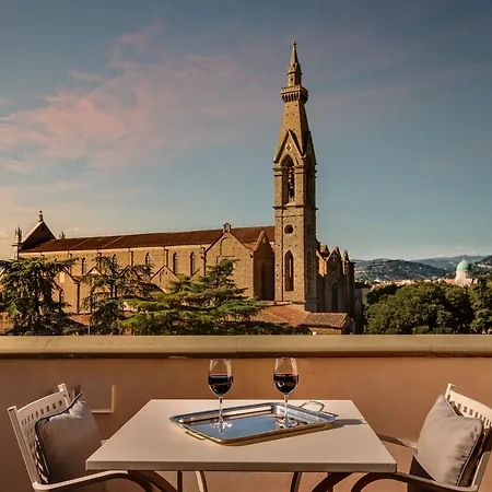 Plaza Lucchesi Hotel