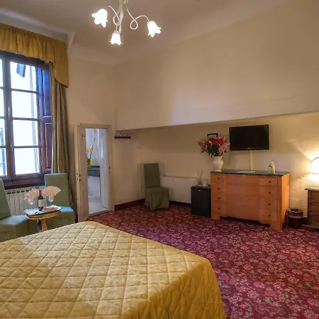 Paris Szálloda 3*