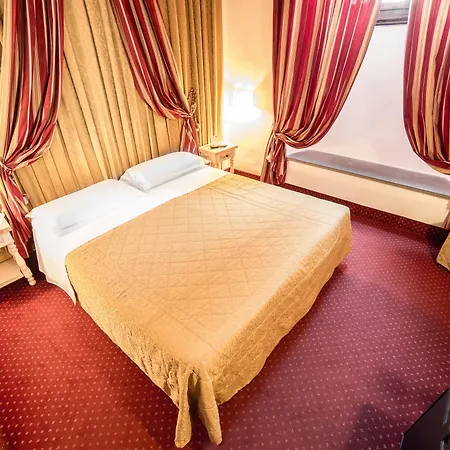Szálloda Paris Firenze