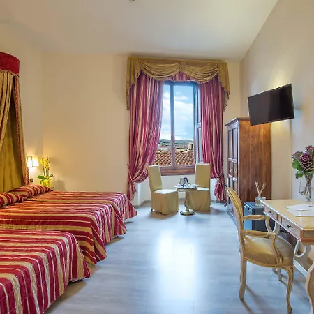 Paris Szálloda 3*