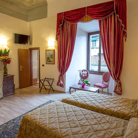 Szálloda Paris 3*