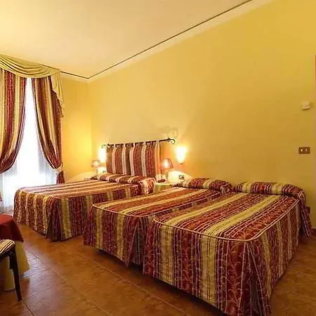 Alinari Hotel 3*