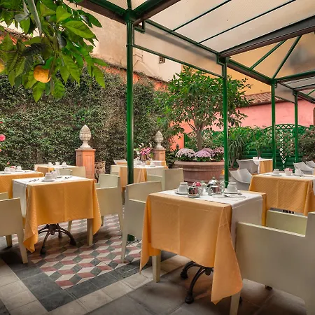 Palazzo Dal Borgo Hotel 4*