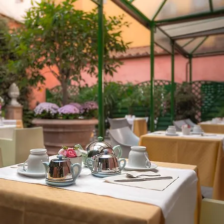 Palazzo Dal Borgo Hotel 4*