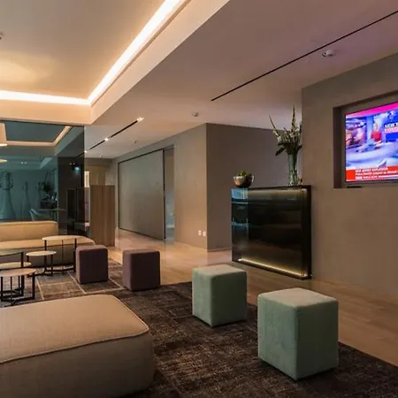 Hotel Glance In