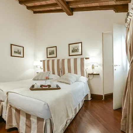 Buonarroti Big With Terrace In Oltrarno * Florenz