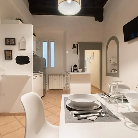 2 Next To A Market And Piazza Santa Croce - Homeunity Apartment Florenz