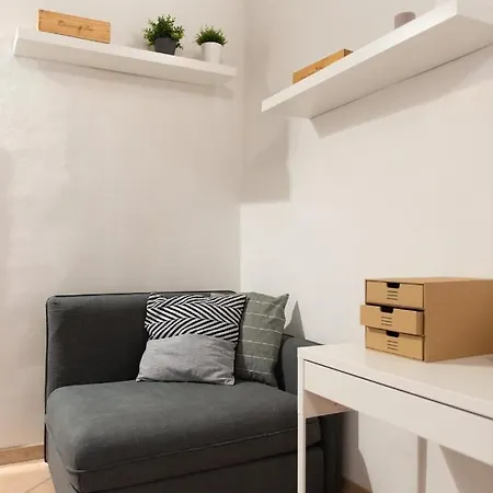 Apartment 2 Next To A Market And Piazza Santa Croce - Homeunity Florenz