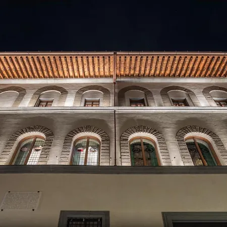 Palazzo Portinari Salviati Residenza D'epoca Hotel *
