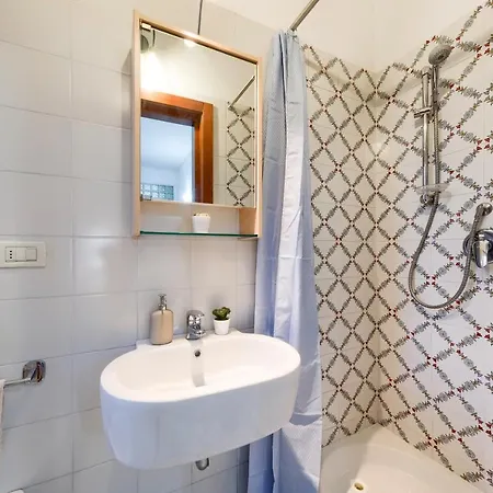 Le Cure Large Apt, 6+1 Beds. Center 15 Min Far By Bus.