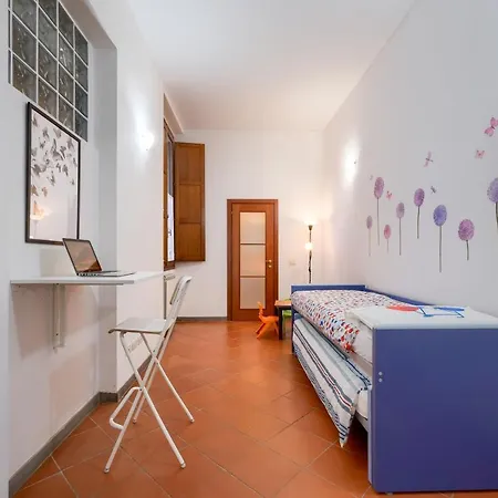 Le Cure Large Apt, 6+1 Beds. Center 15 Min Far By Bus. *