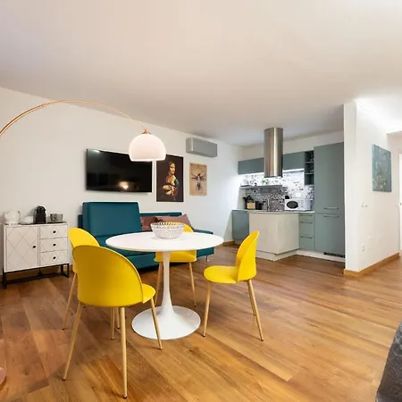Guicciardini Apartment