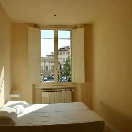 Modern 3br Near Santa Maria Novella Station