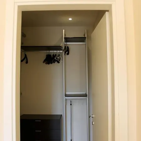 Modern 3br Near Santa Maria Novella Station Florence