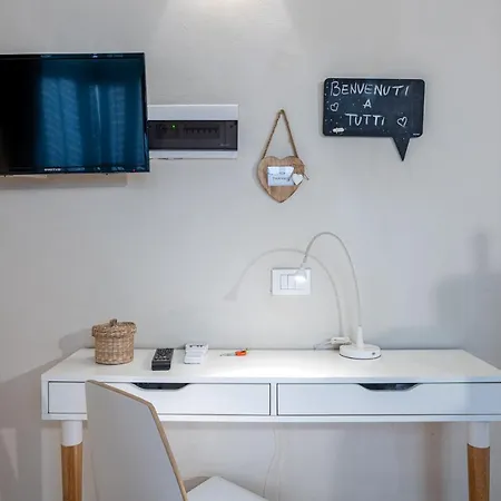 Apartment Guesthost - Porta Romana & Boboli