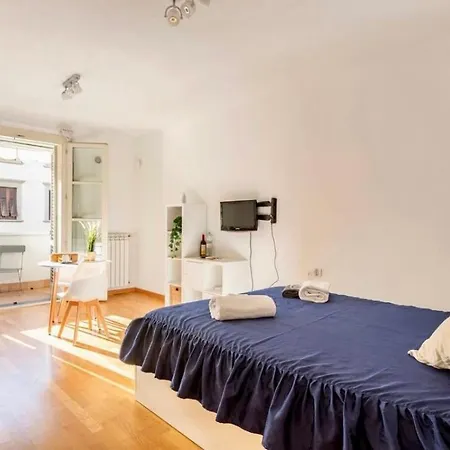 Florence Green Apartment *