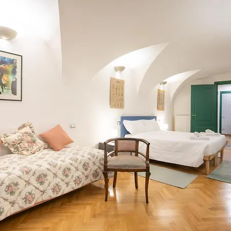 Tintori Apartment