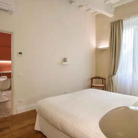Seggiole Boutique Iris Apartment