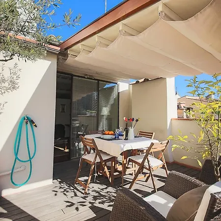 San Niccolo Terrace Apartment *